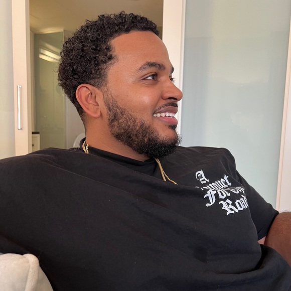 Meet your Posher, Jeremy - Picture 1 of 1